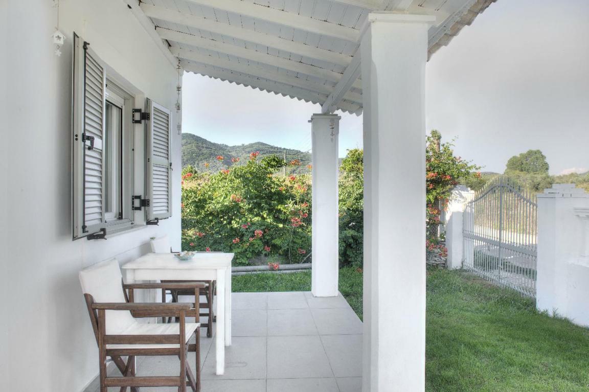 Issos Beach Villa Línia Extérieur photo